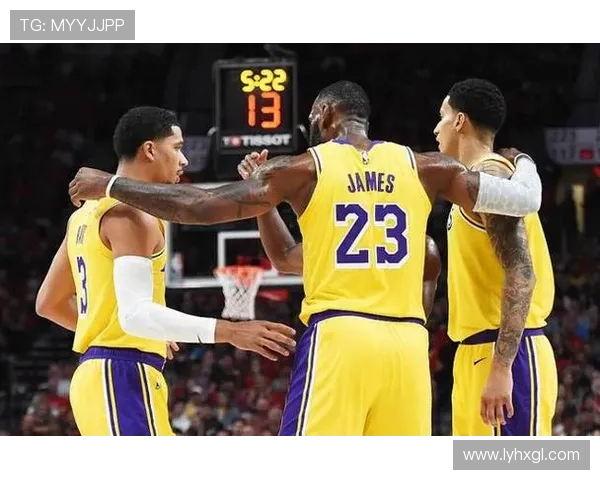 湖人进攻火力强劲居联盟前六 防守漏洞严重排名倒数第九